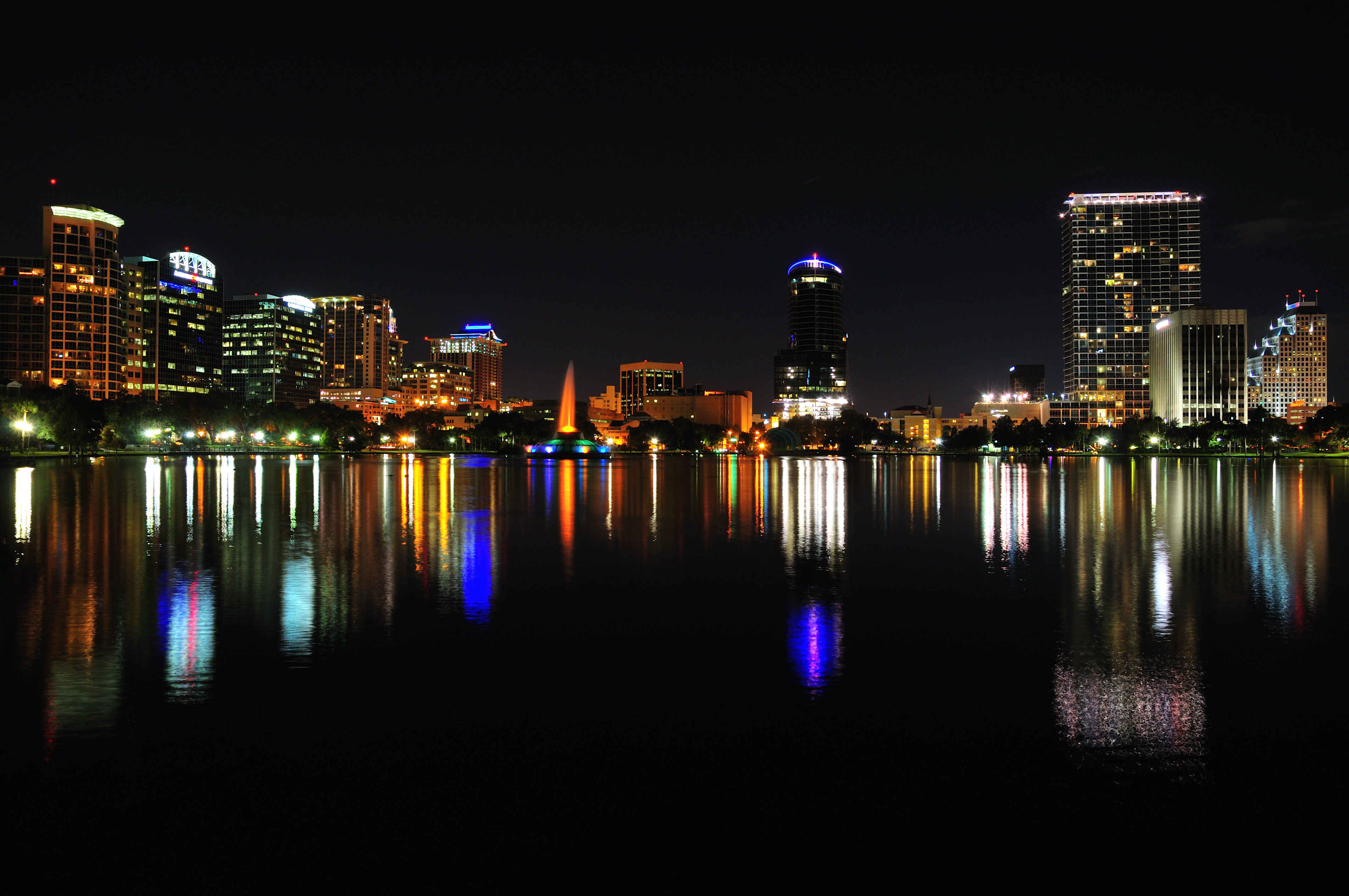 lake-eola-night_22110217.jpg